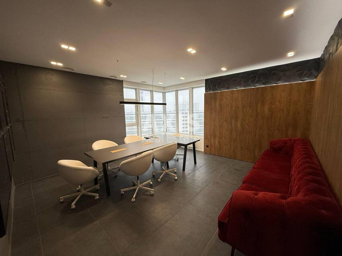 Office uzv. Klovs'kyj 7А, 185m21