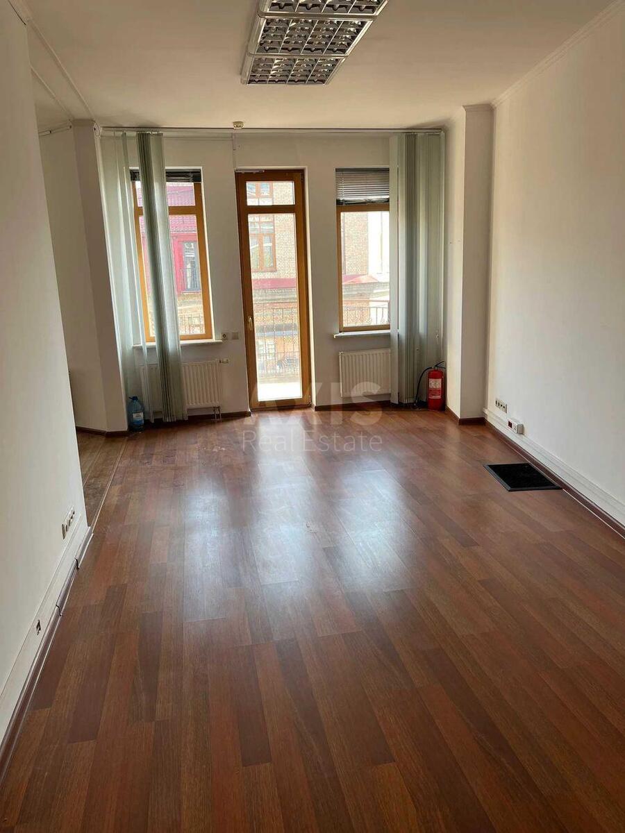 Office uzv. Krutyj 7, 233m2582080