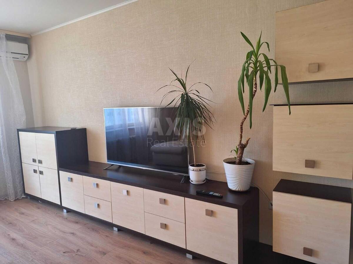 3k apartment vul. Puljuja Ivana 1625593