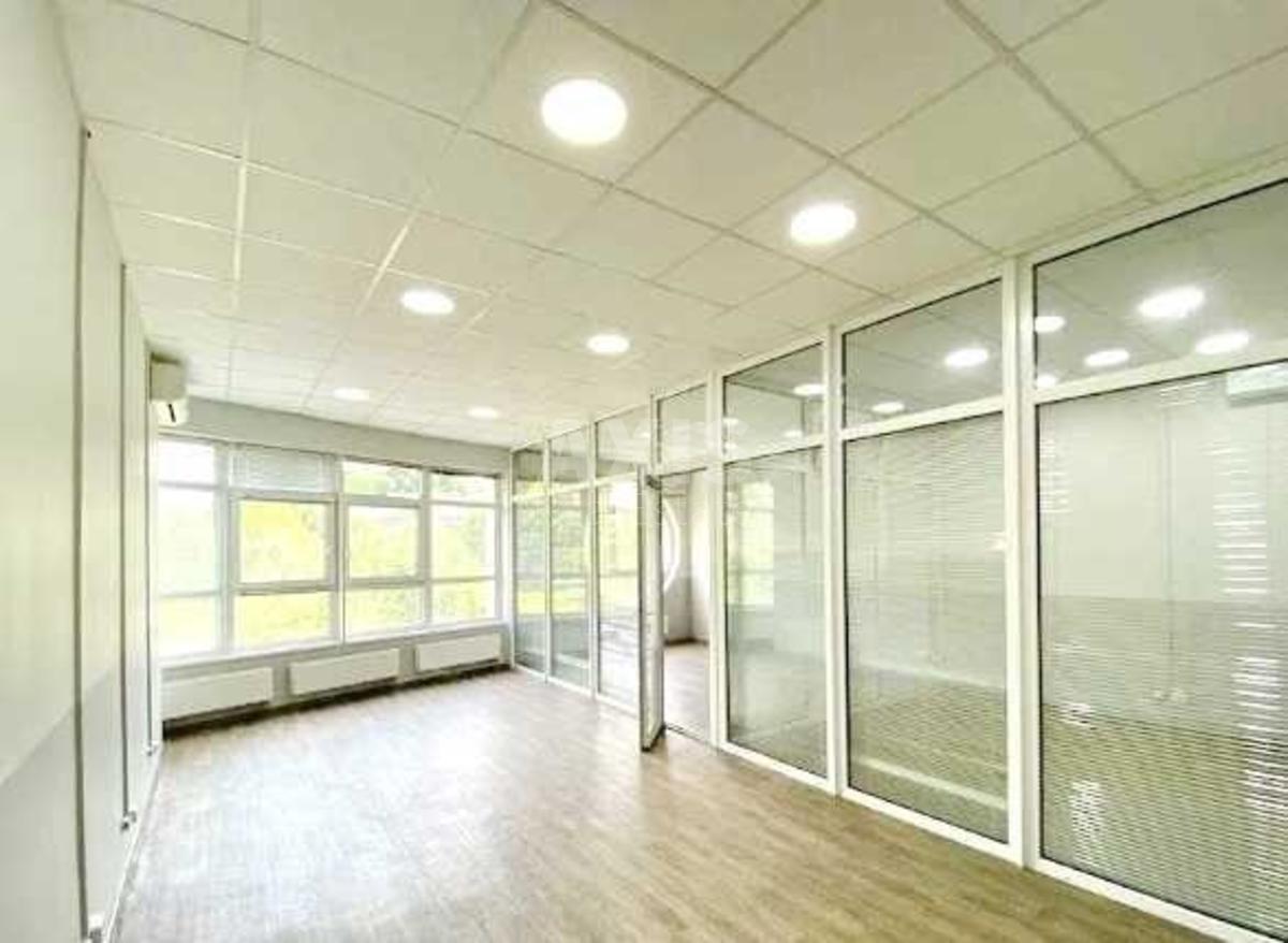 Office vul. Zhyljans'ka 68, 50m2