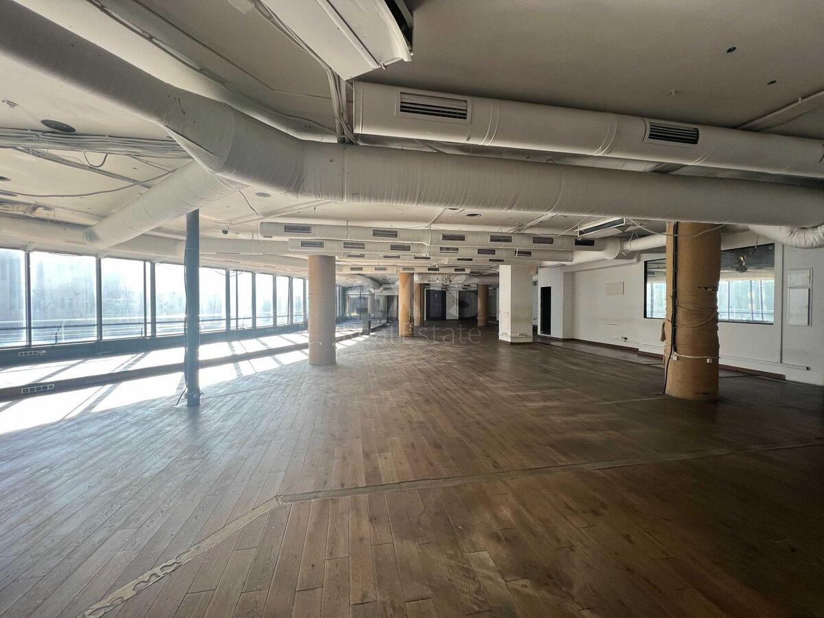Office vul. Velyka Vasyl'kivs'ka 1/3, 1347m258080