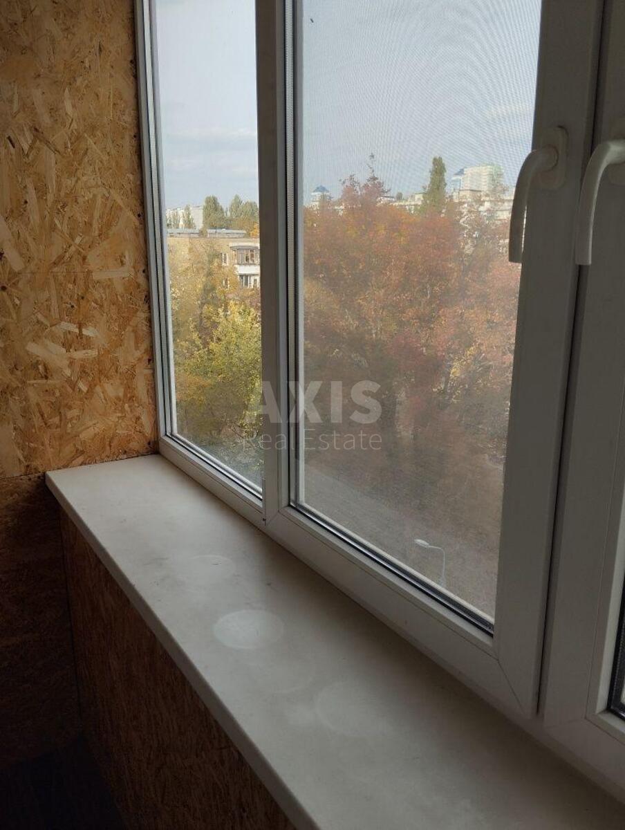 2к квартира пр-т Леся Курбаса 18Г11