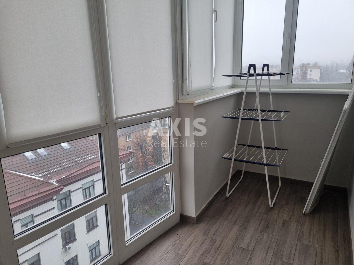 3k apartment vul. Kyrylo-Mefodii'vs'ka 25805710