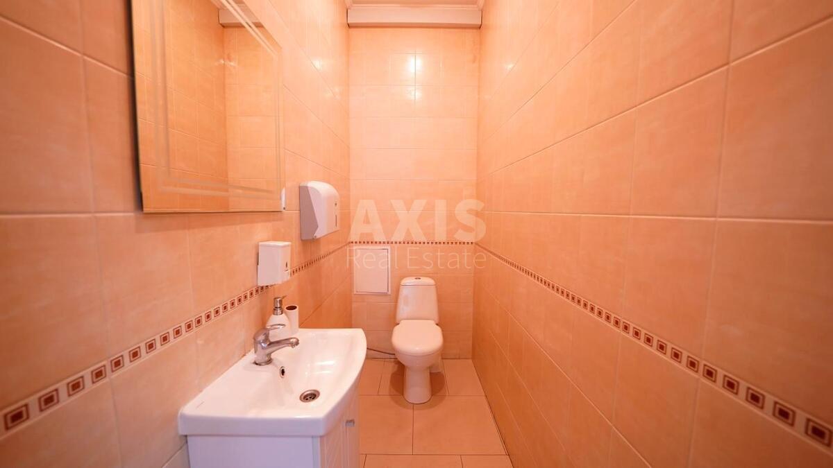 Office vul. Antonovycha 33В, 145m2634197