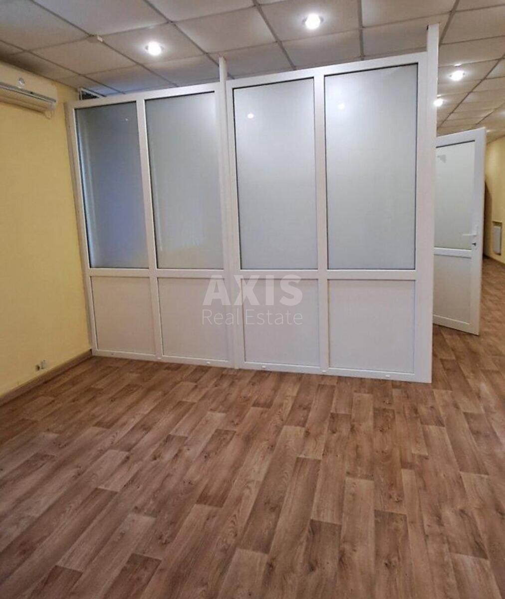 Офис ул. Куреневская 21, 300м2630098