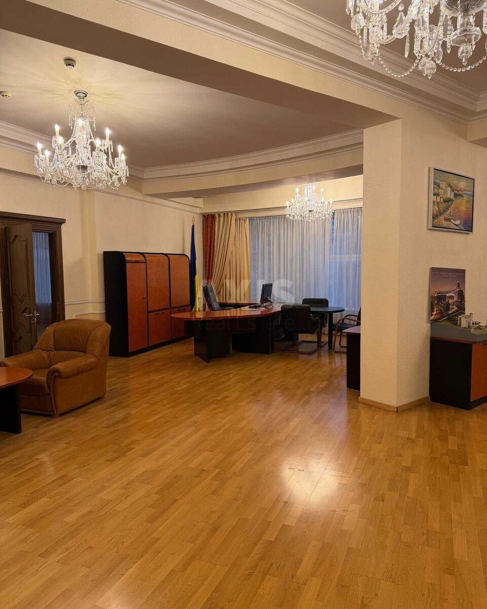 Office vul. Lejpcyz'ka 16, 1000m2632434