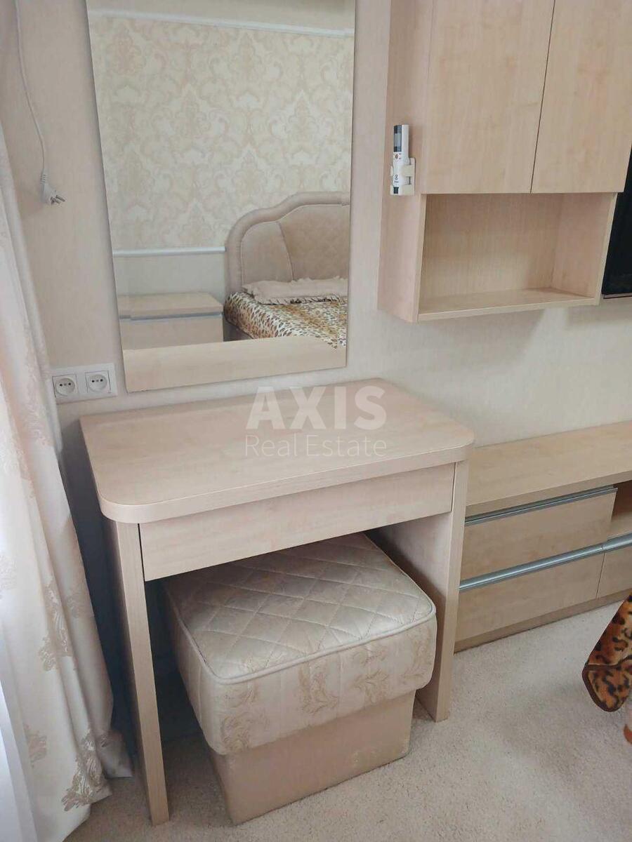 2к квартира пр-т Голосеевский 11010
