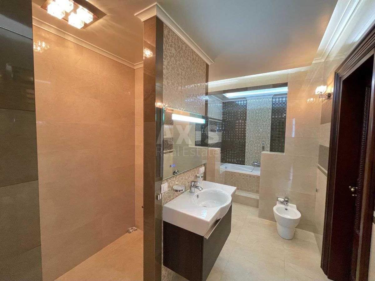 3k apartment vul. Jevgena Konoval'cja 36Б3