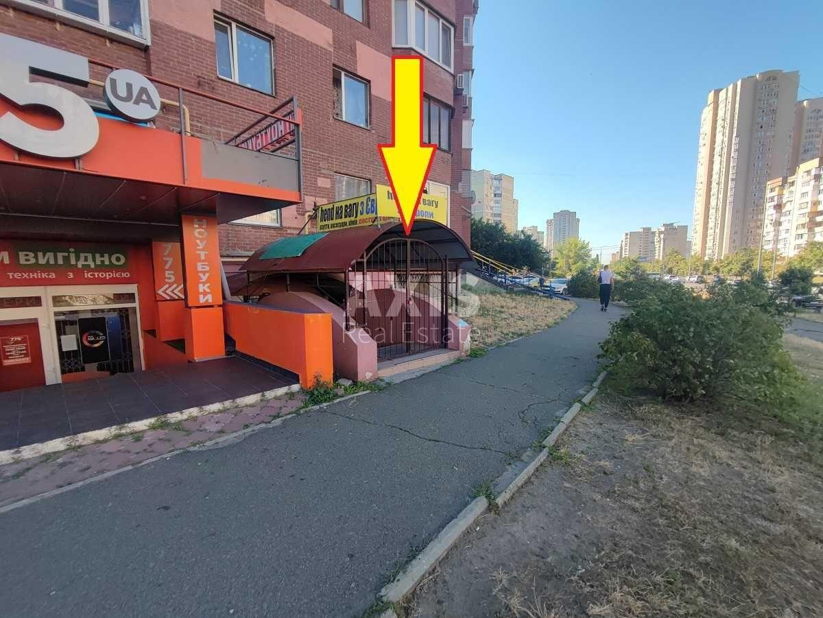 Trade object vul. Dragomanova 17, 100m2576010