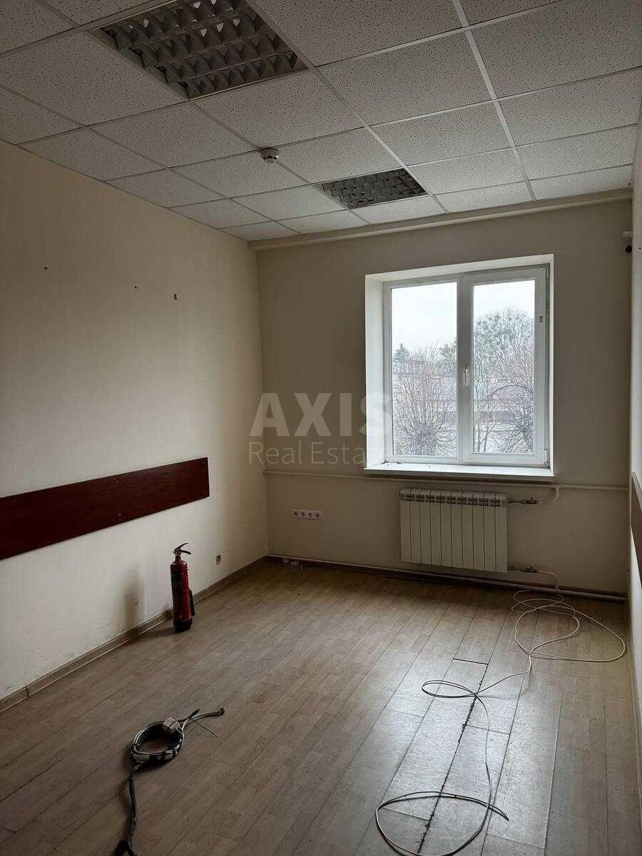 Office pr-t Peremogy 67/1, 140m24