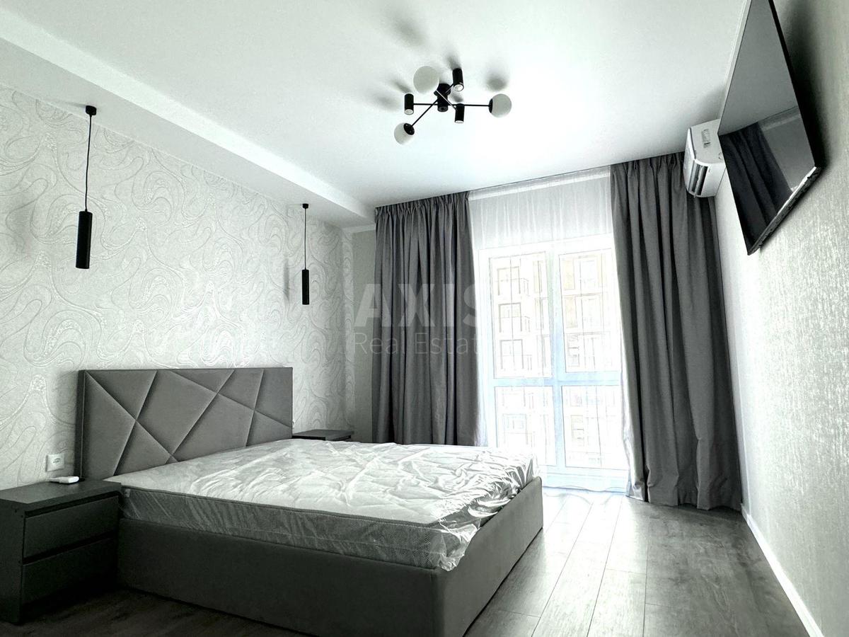 1k apartment vul. Vasylivs'ka 1