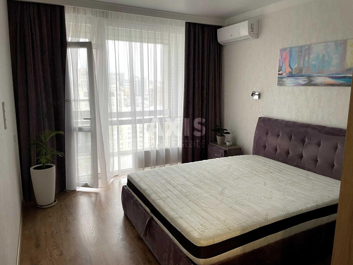 1k apartment vul. Zlatoustivs'ka 303