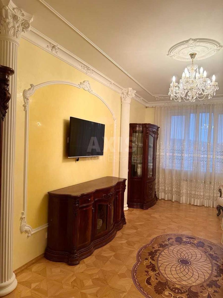 3к квартира пр-т Науки 308