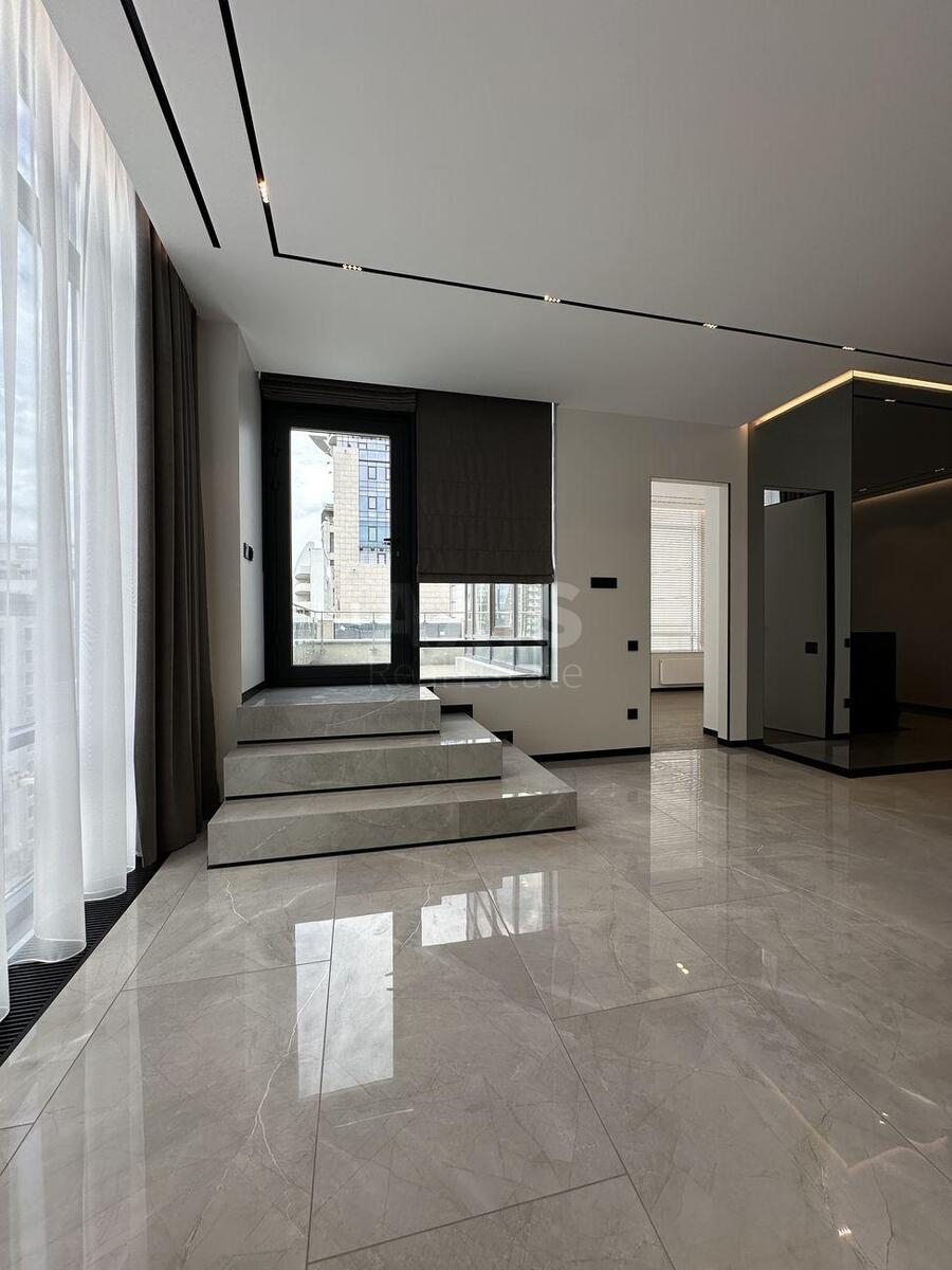4k apartment vul. Saperne Pole 5А6008312