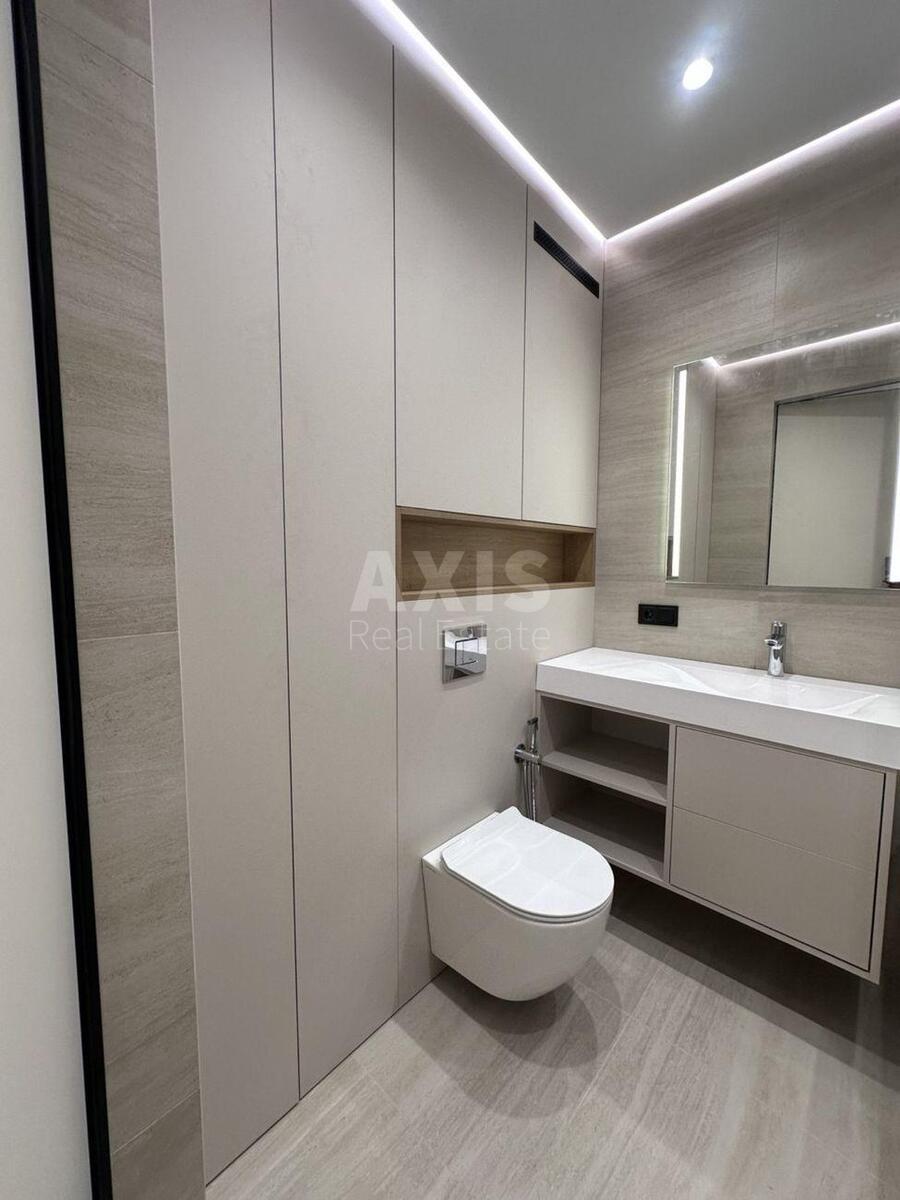 1k apartment vul. Rodyny Kristeriv 200