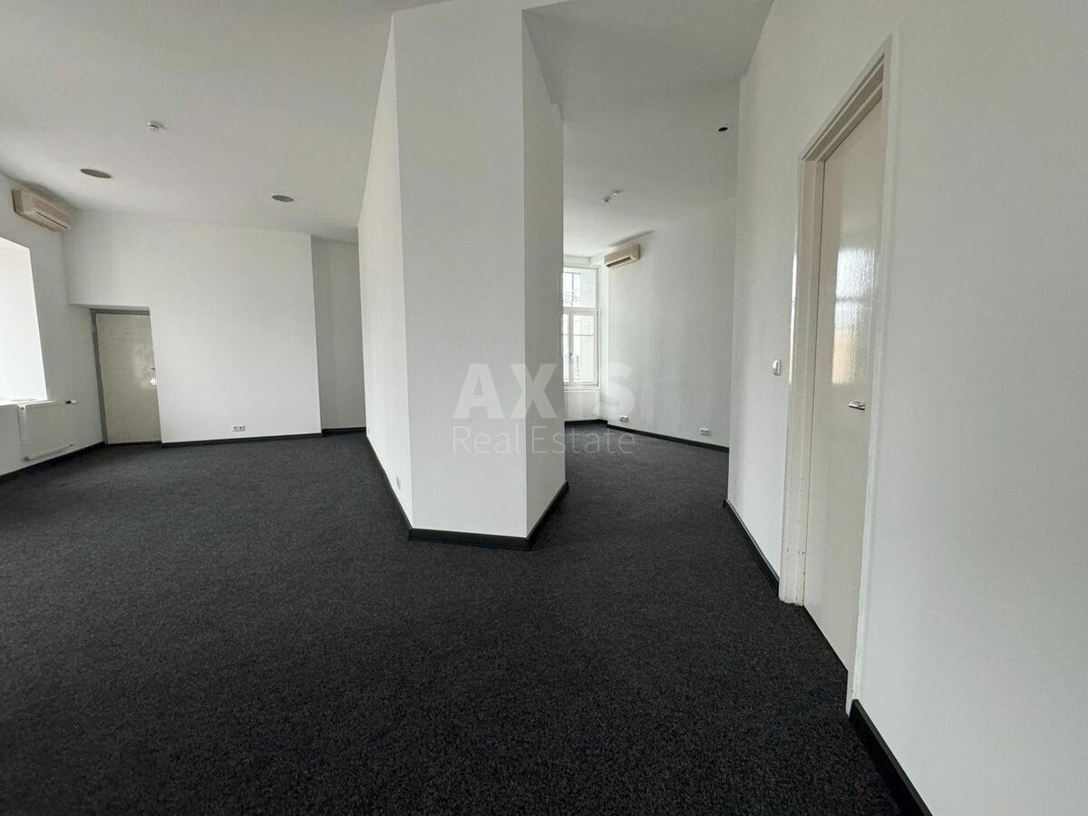 Office prov. Muzejnyj 4, 657m21