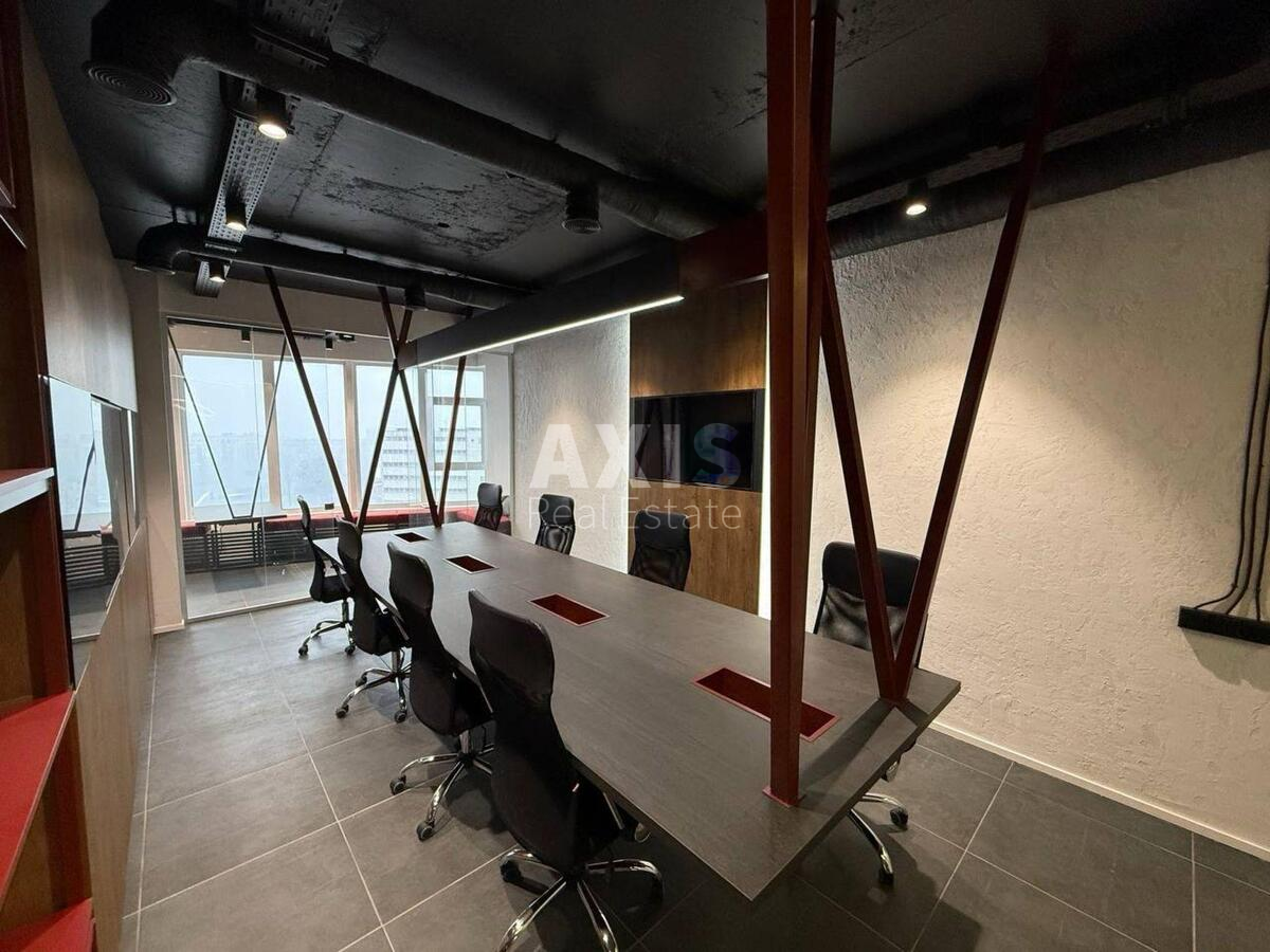 Office vul. Basejna 2А, 269m2