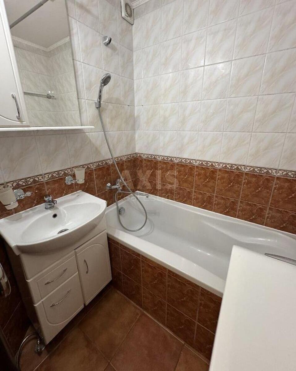 2k apartment vul. Avtozavods'ka 818