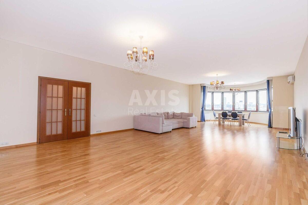 4k apartment vul. Kropyvnyc'kogo 103