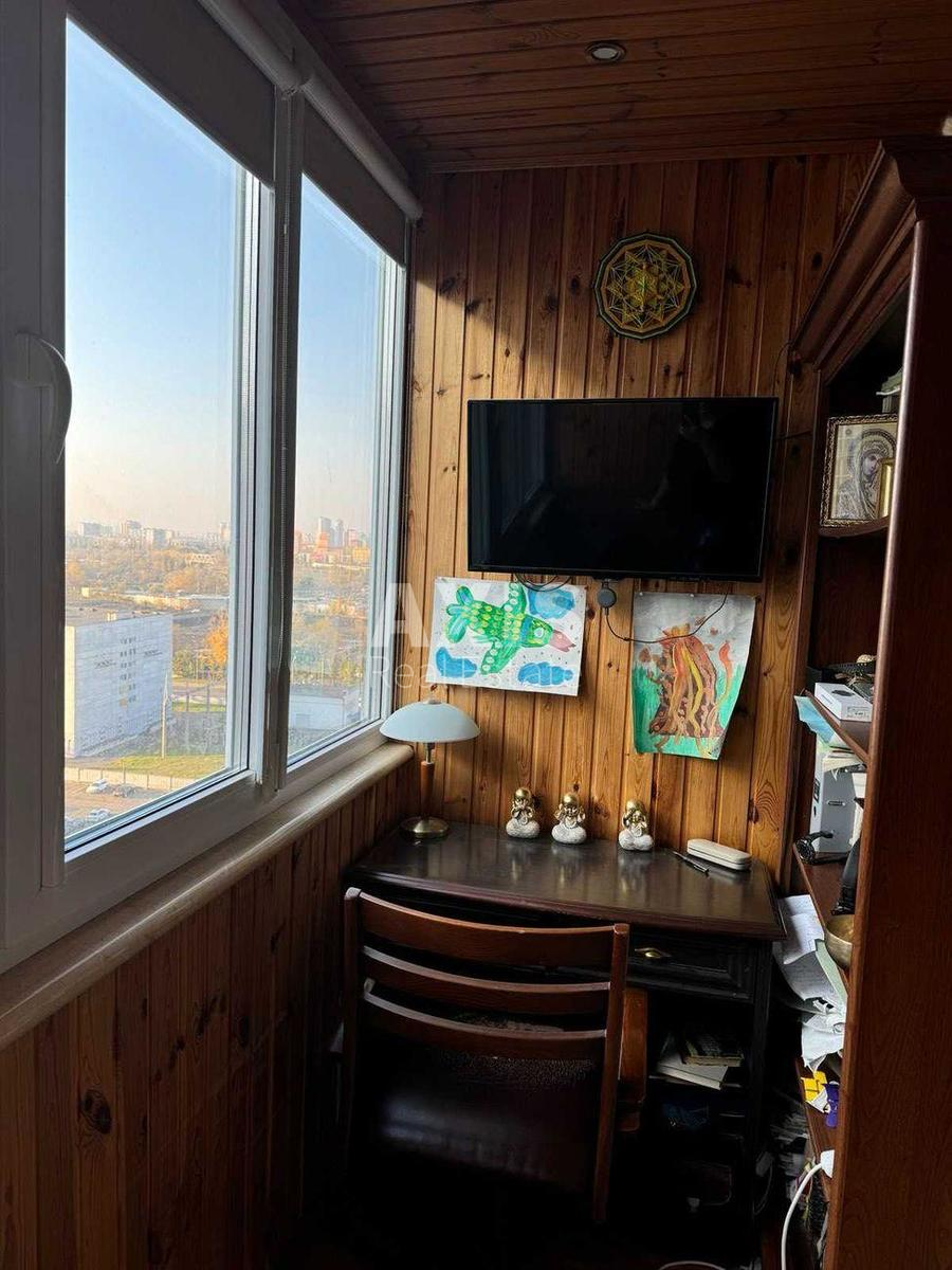 3k apartment vul. Dragomanova 13