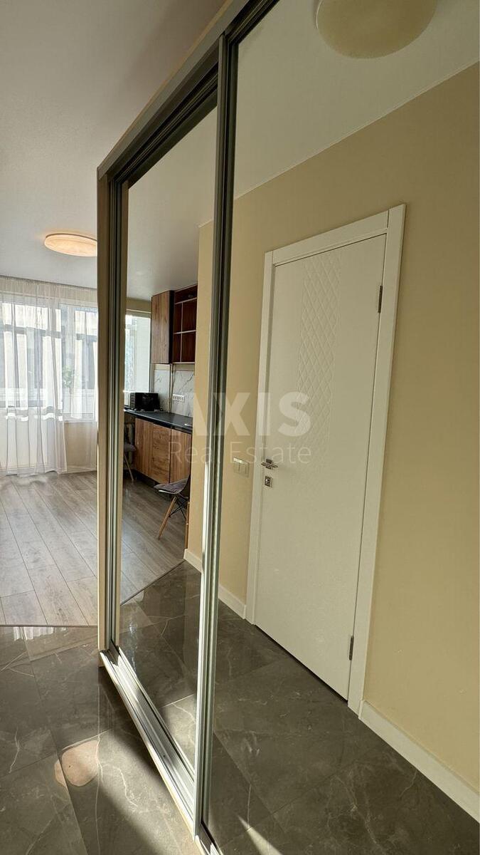 1k apartment vul. Kyrylivs'ka 892