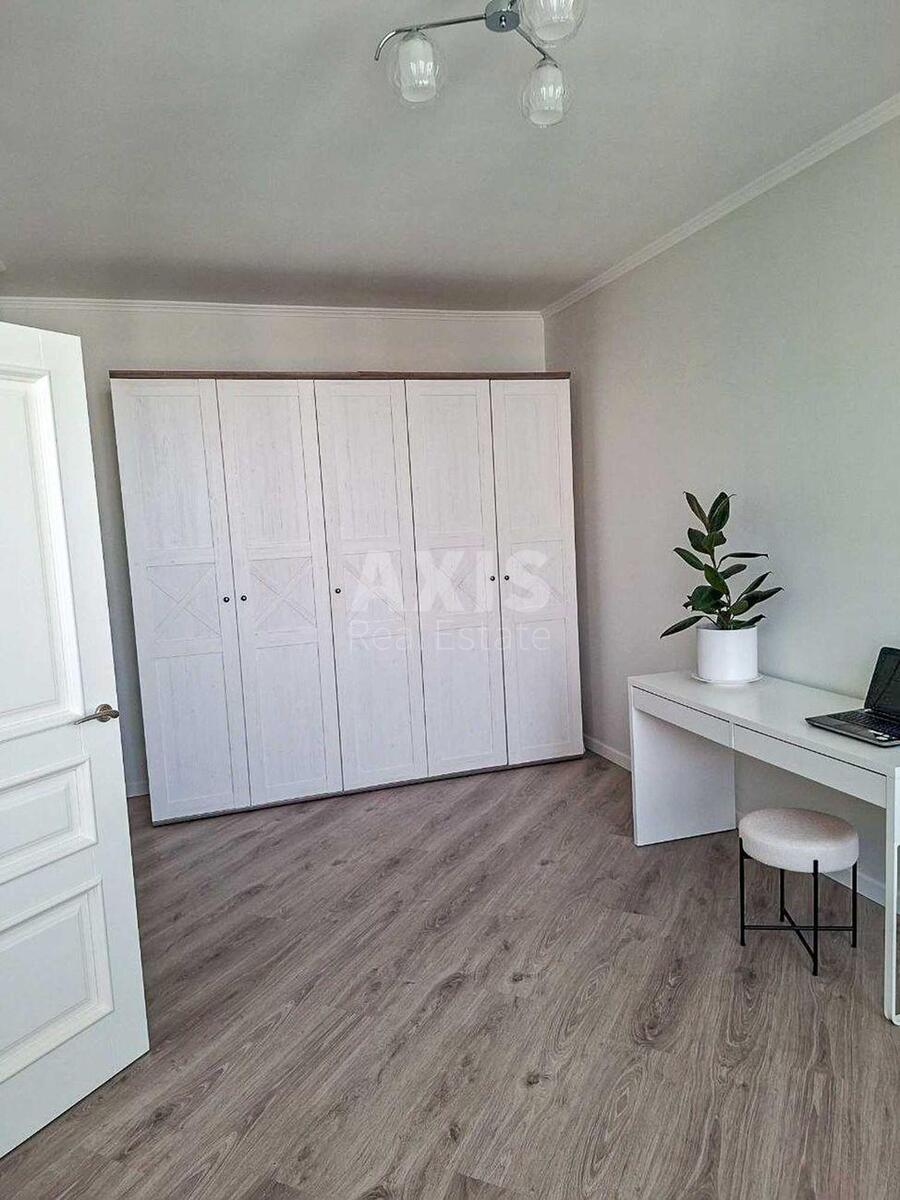 2к квартира вул. Драгоманова 2608617