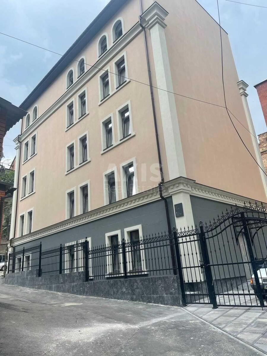 Office vul. Rustaveli Shota 18А, 800m256615