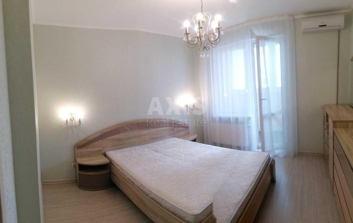 3k apartment pr-t Glushkova Akademika 9Д1