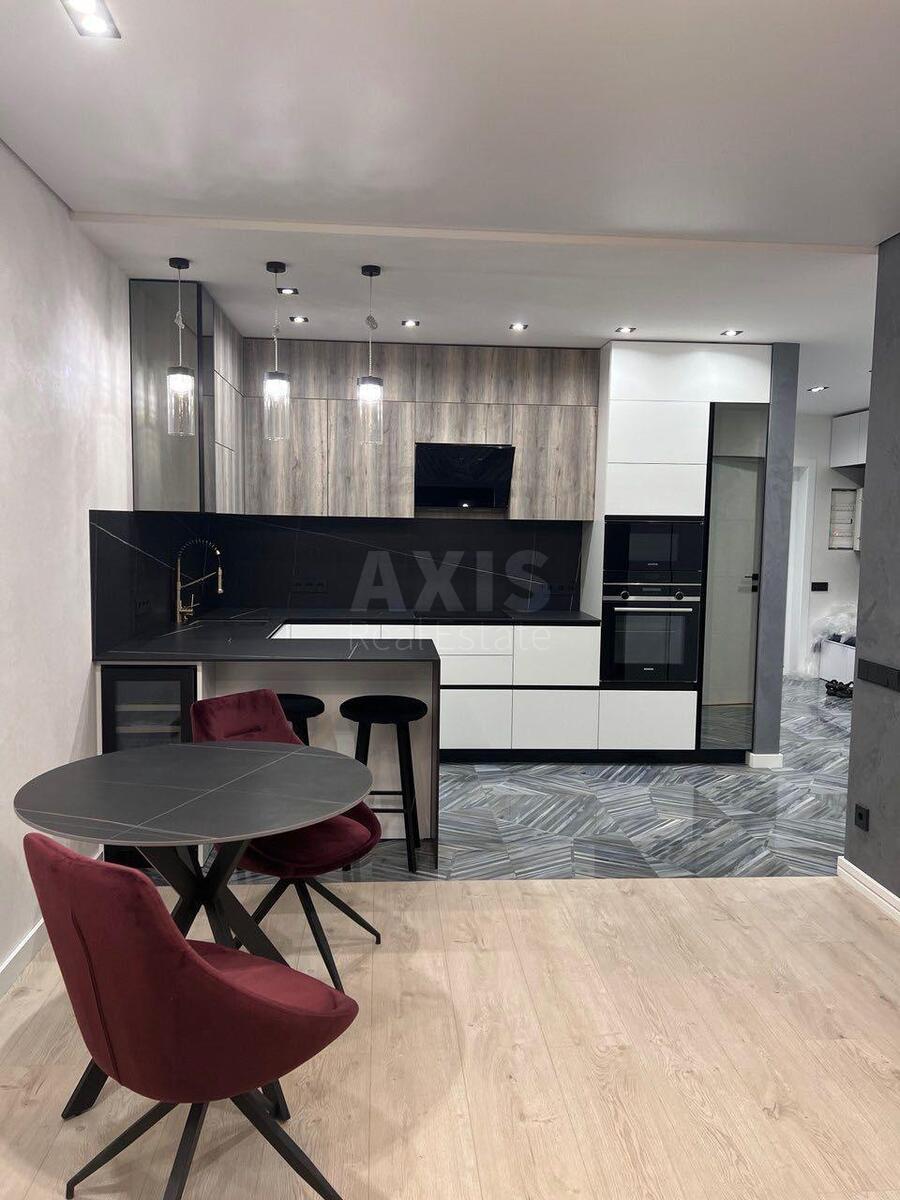 1k apartment pr-t Berestejskij 55626120