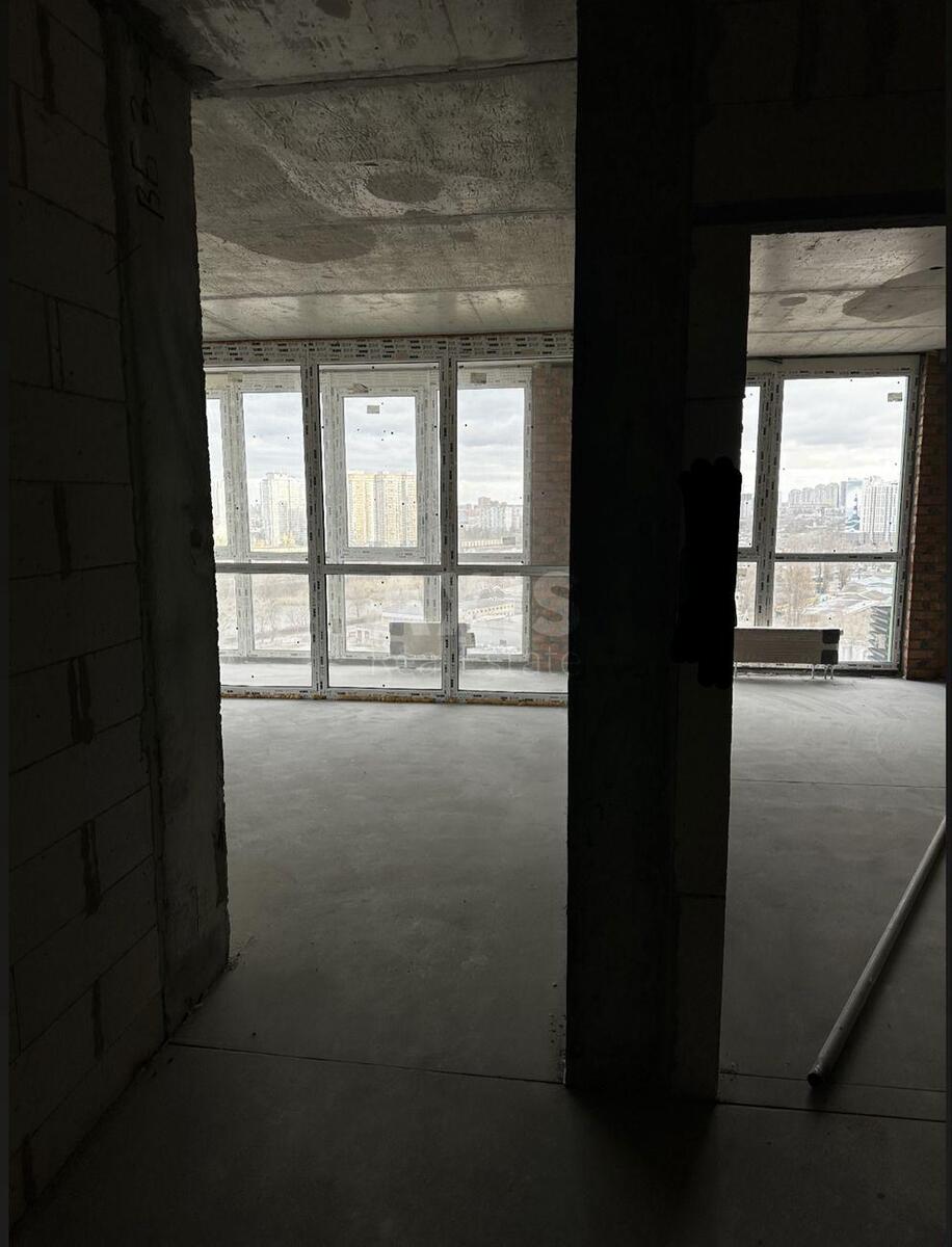 3k apartment nab. Dniprovs'ka 1