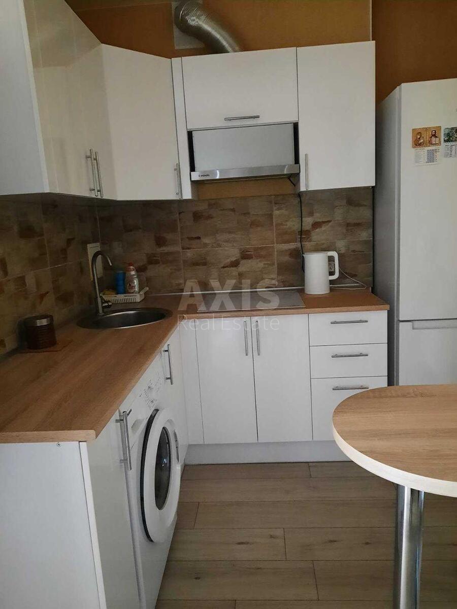 1k apartment vul. Kirovograds'ka 707