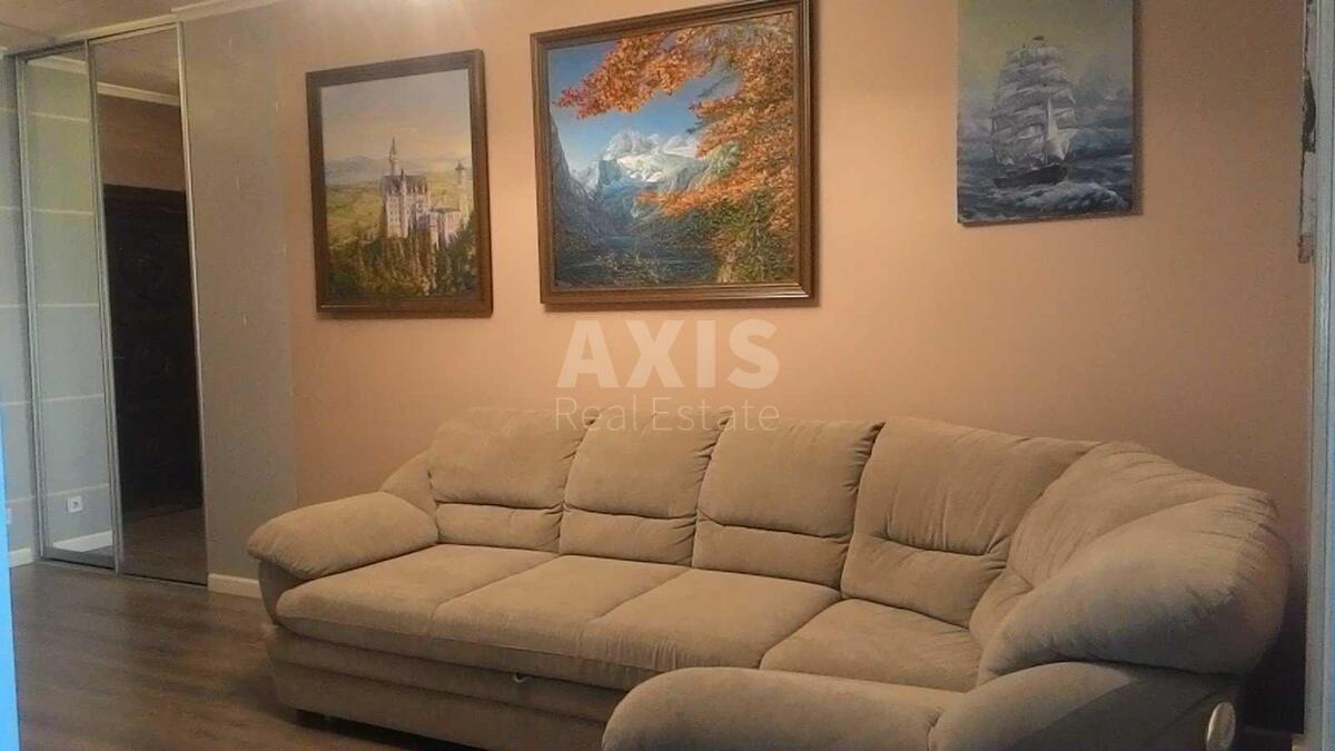 2k apartment vul. Strokacha Tymofija 9А2