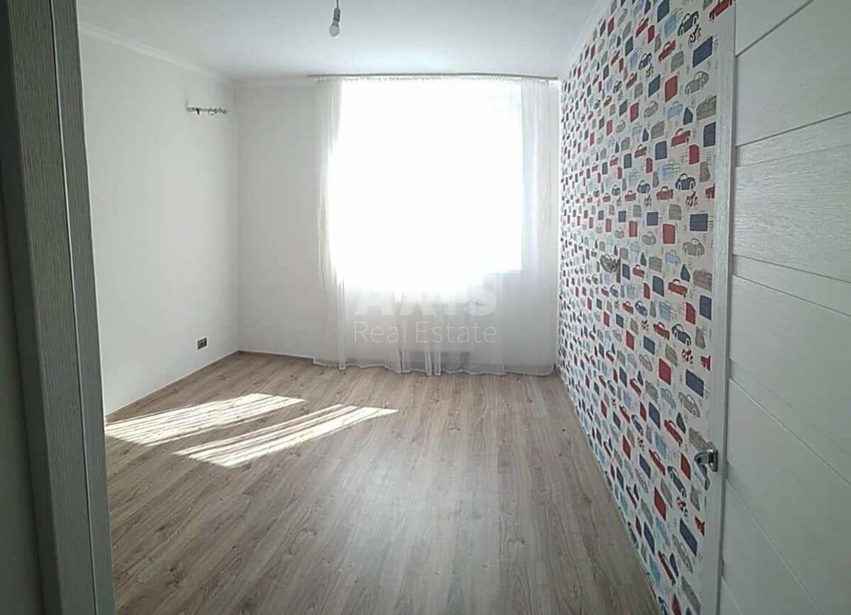 3k apartment vul. Oleny Pchilky 813