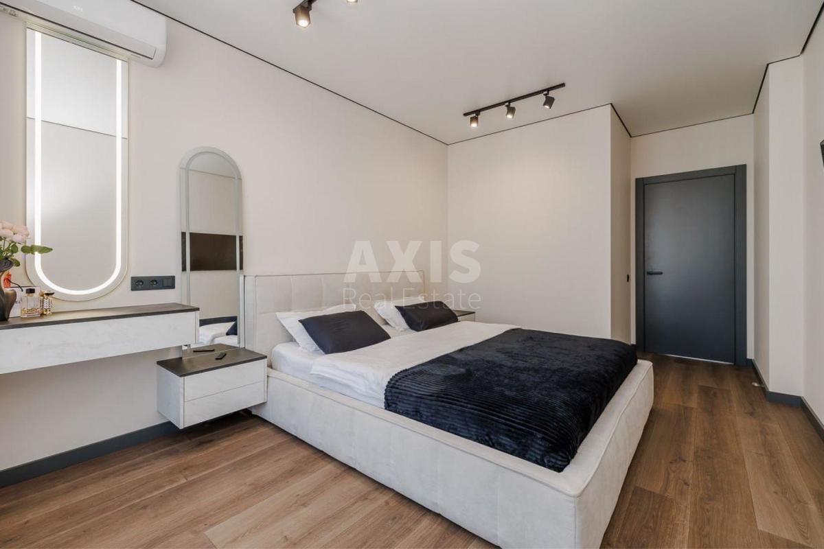3k apartment vul. Kahovs'ka 603