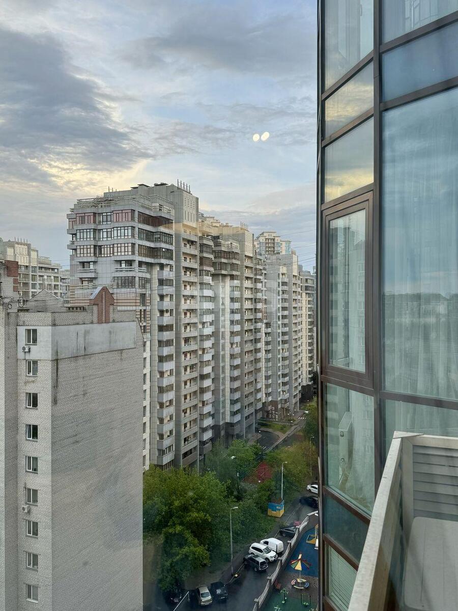 2к квартира ул. Драгомирова Михаила 2А8
