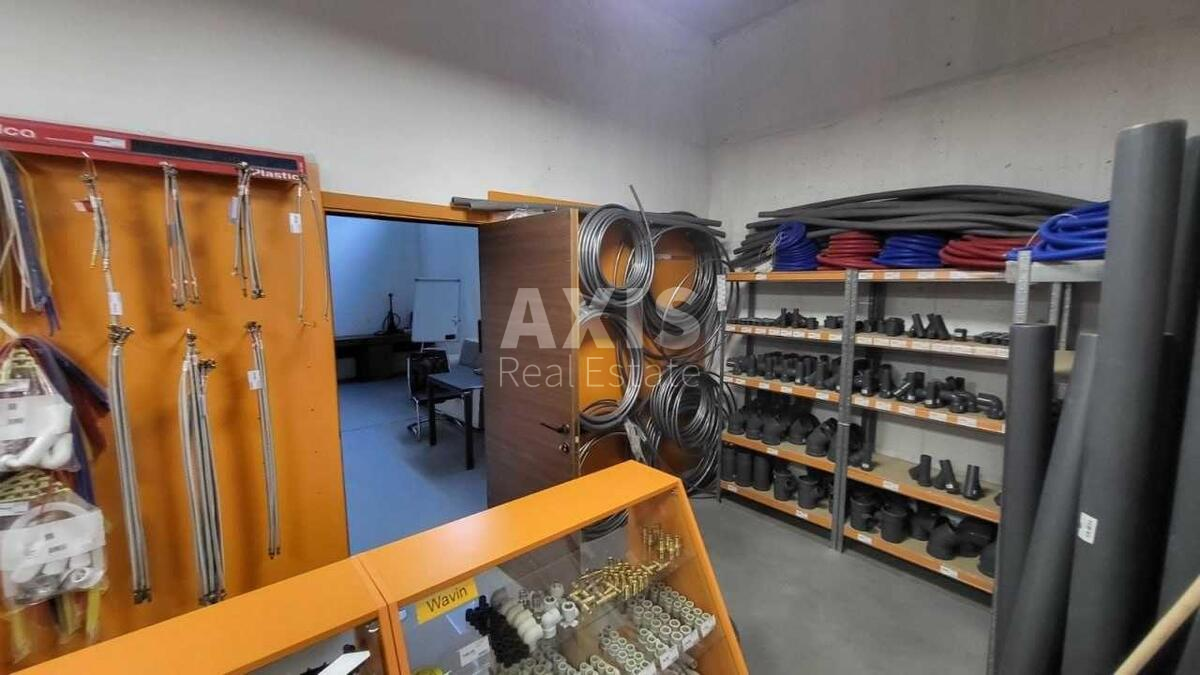 Service object nab. Dniprovs'ka 15, 125m2486815
