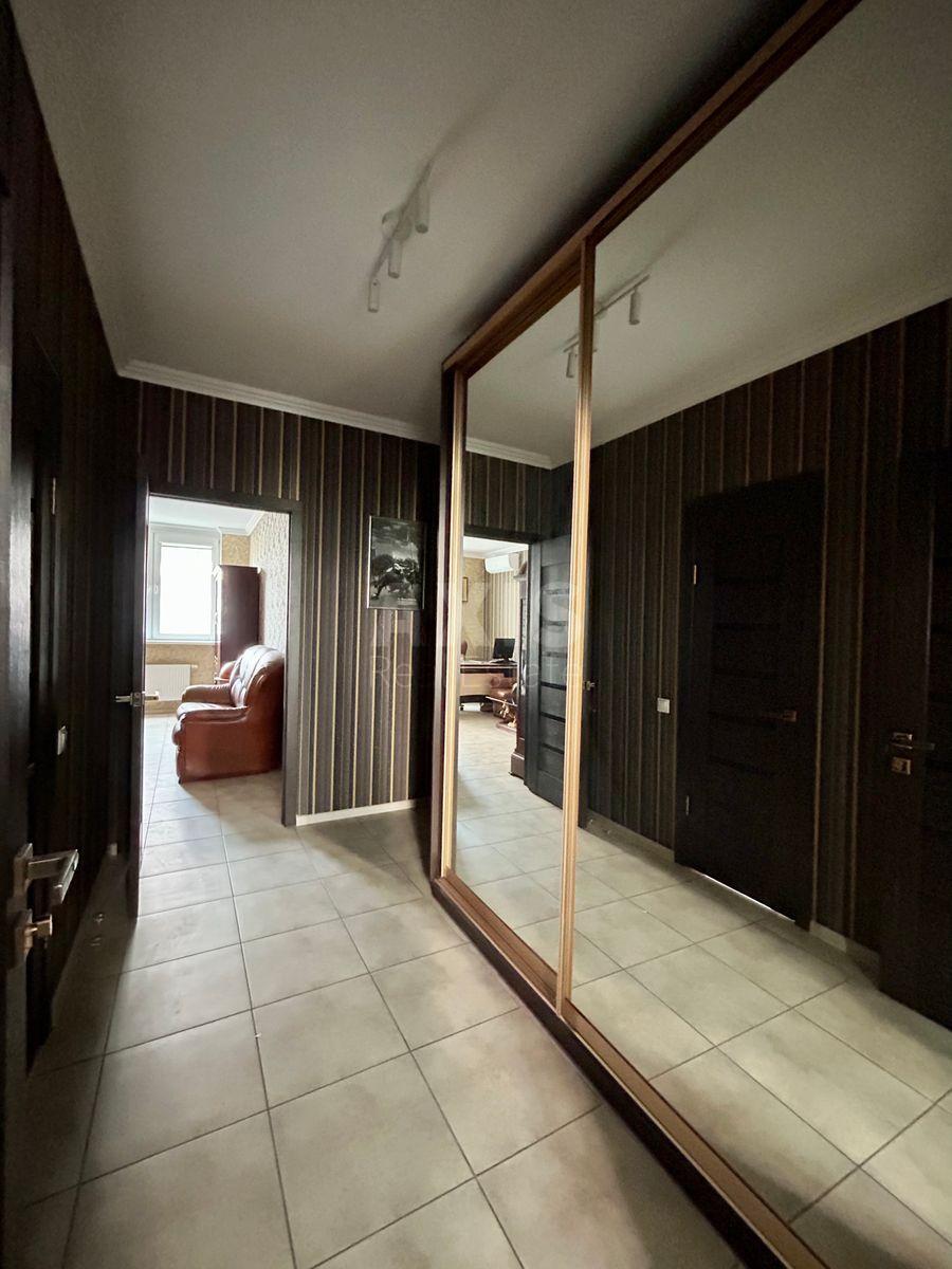 Office vul. Oleny Pchilky 8, 120m2584386