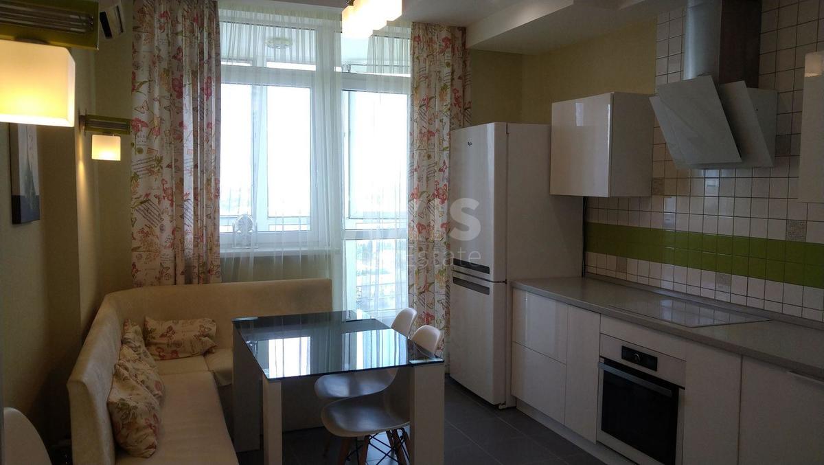 3k apartment vul. Bogdanivs'ka 7А12