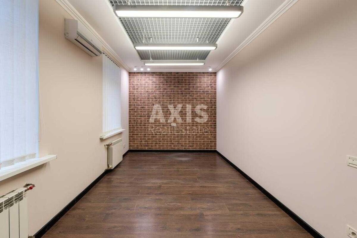 Office vul. Pyrogova 10, 160m27