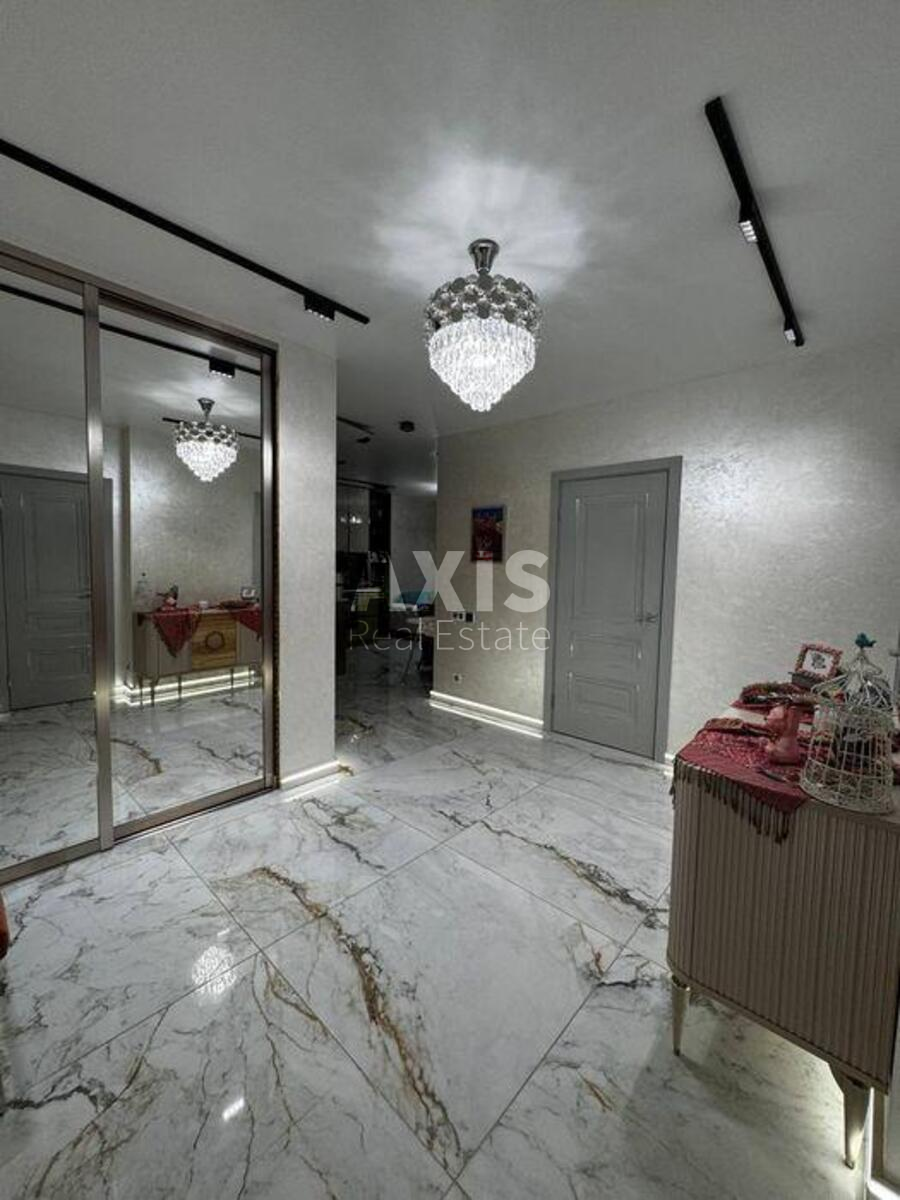 2k apartment vul. Mykil's'ko-Slobids'ka 15