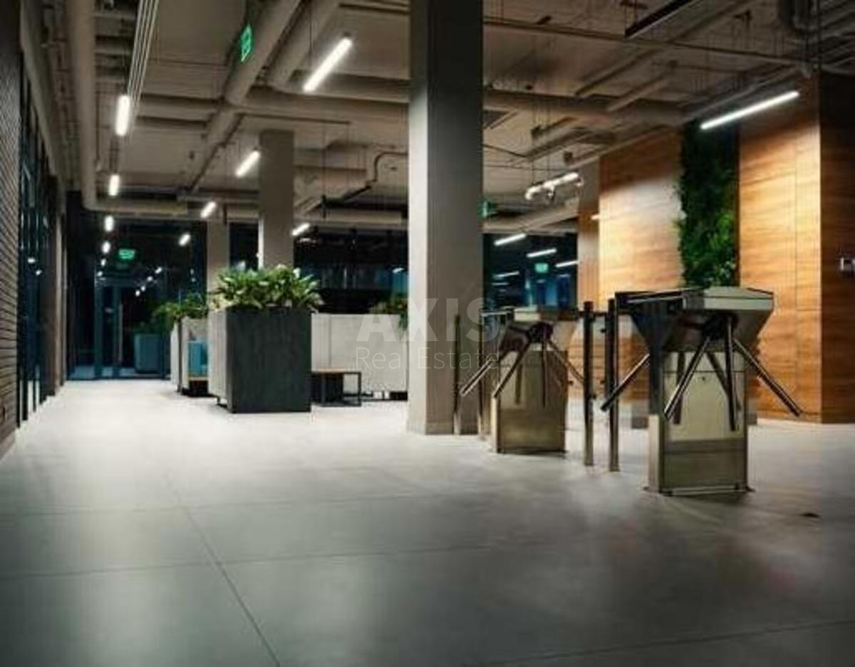 Office vul. Novokostjantynivs'ka 12, 240m2588760