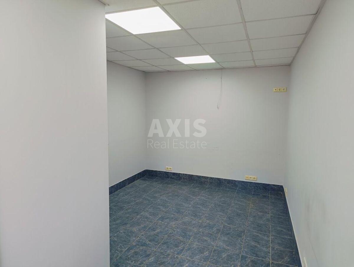 Trade object vul. Symyrenka 5, 30m2590252