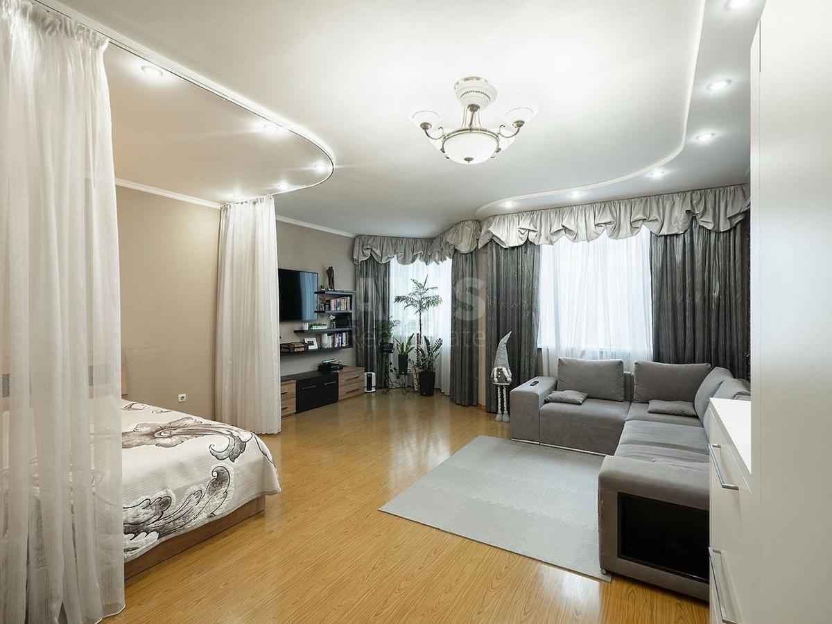 2k apartment vul. Saperno-Slobids'ka 221