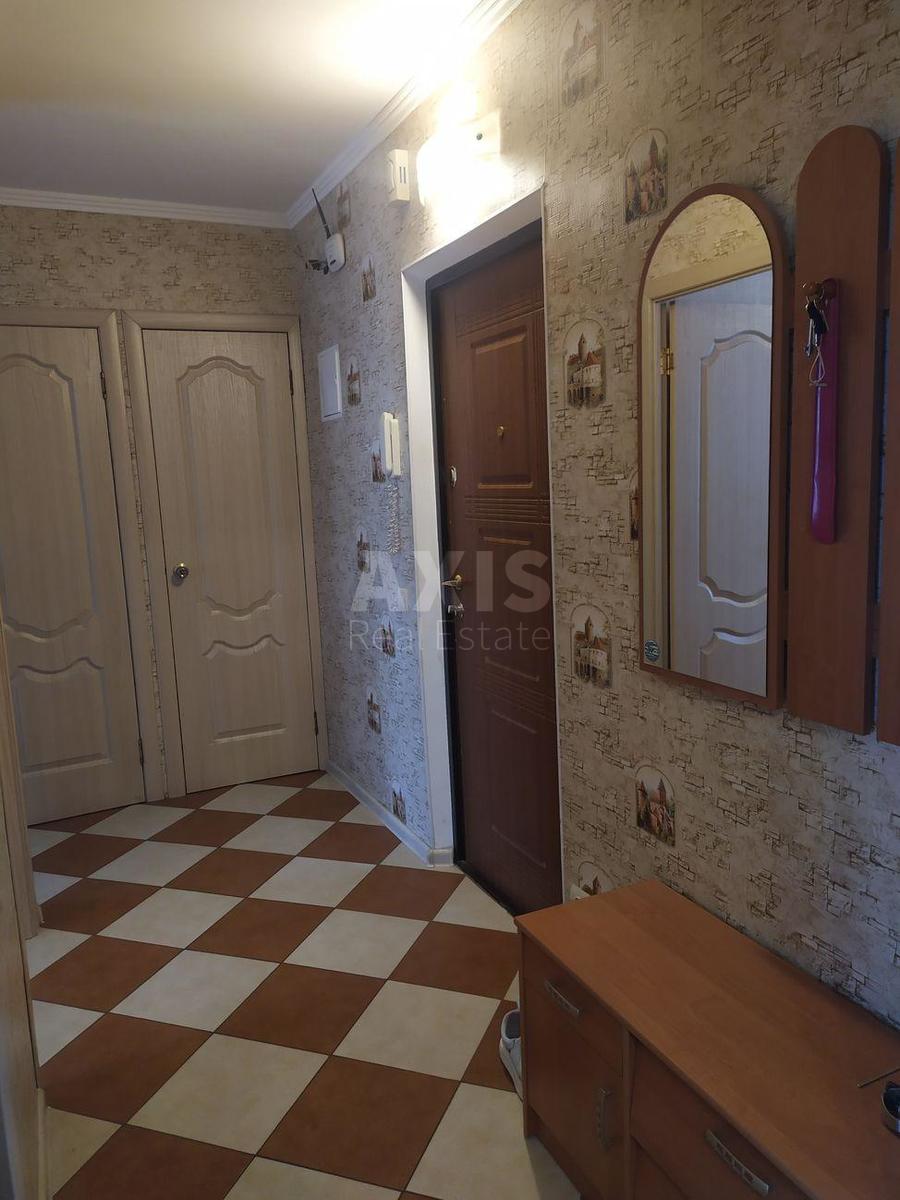 2k apartment vul. Lucenka Dmytra 8А