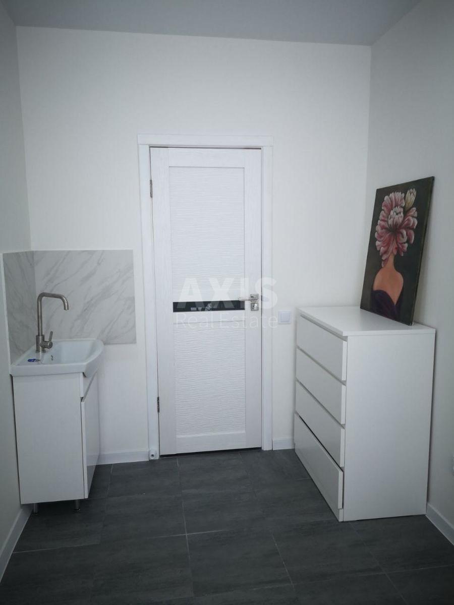 2k apartment vul. Malozemel'na 752