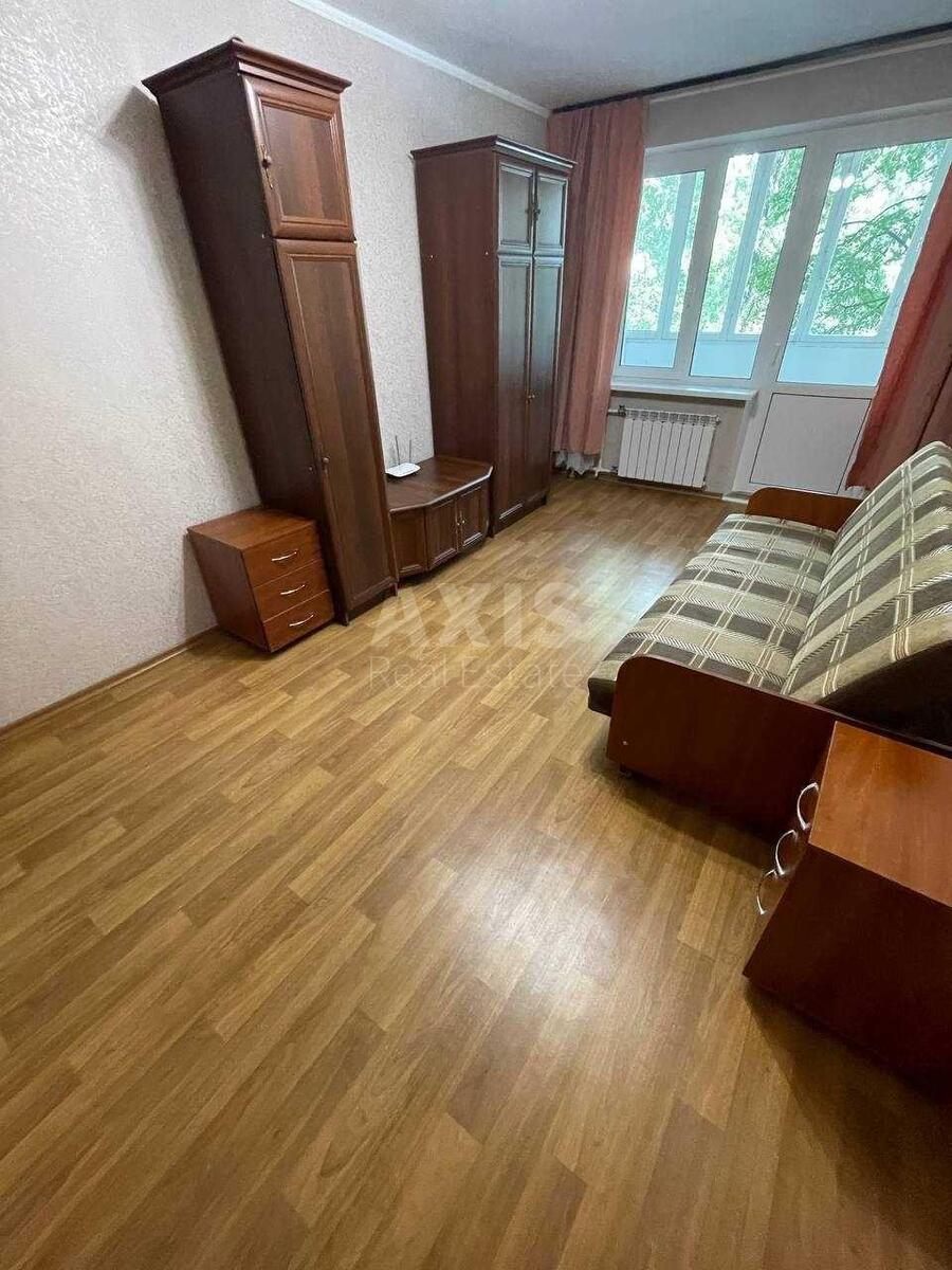 1k apartment vul. Svitlyc'kogo 281