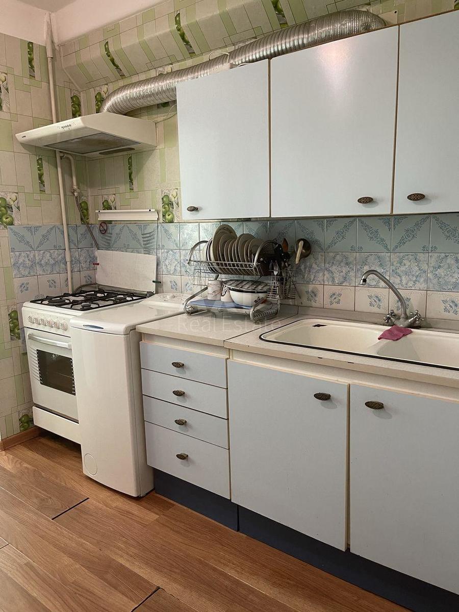 1k apartment vul. Myhajla Maksymovycha 24Б