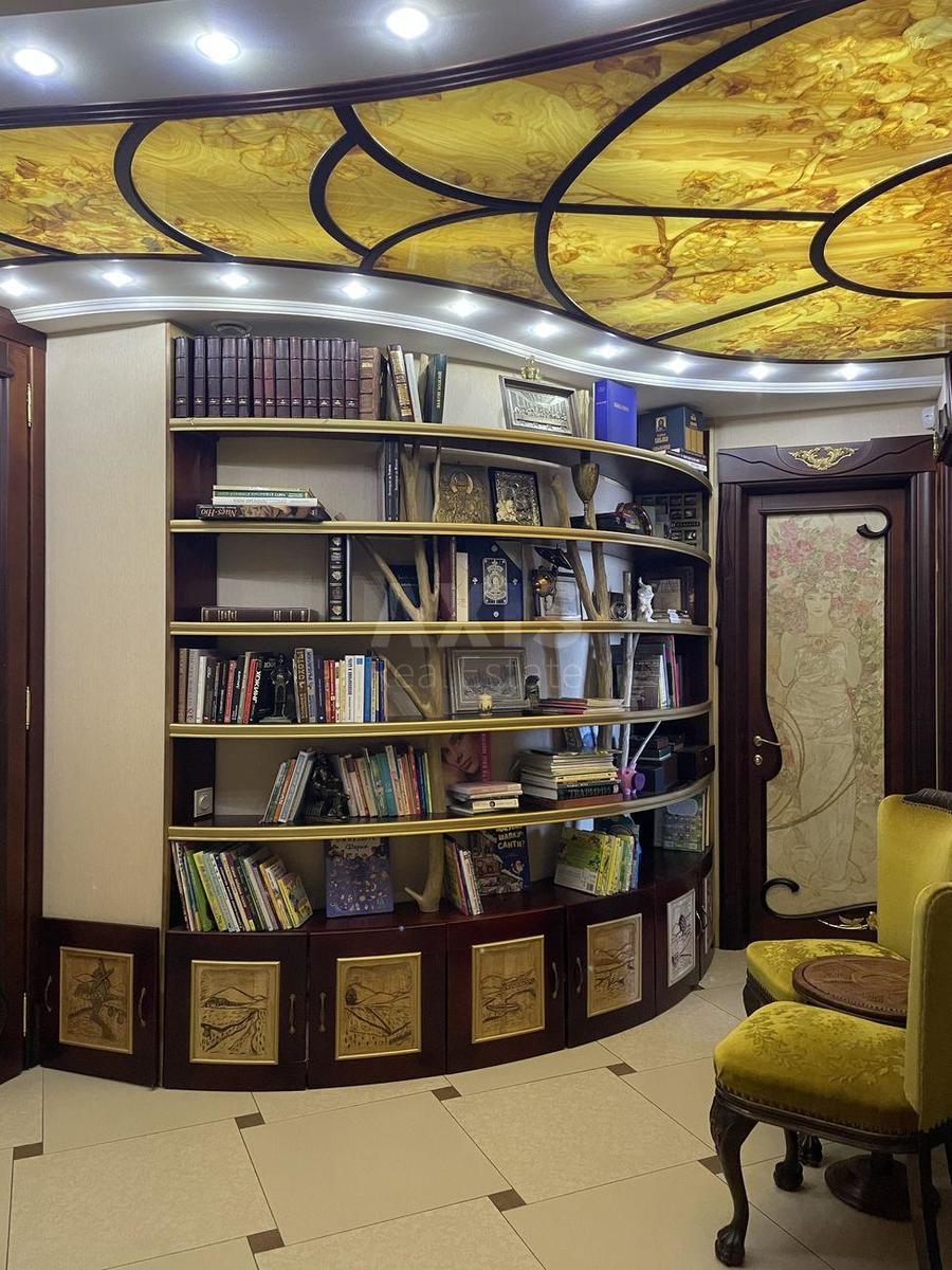 2к квартира ул. Панаса Мирного 28А3