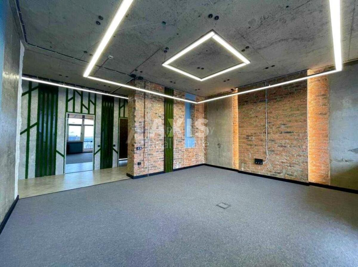 Office vul. Jevgena Konoval'cja 44А, 237m2593870