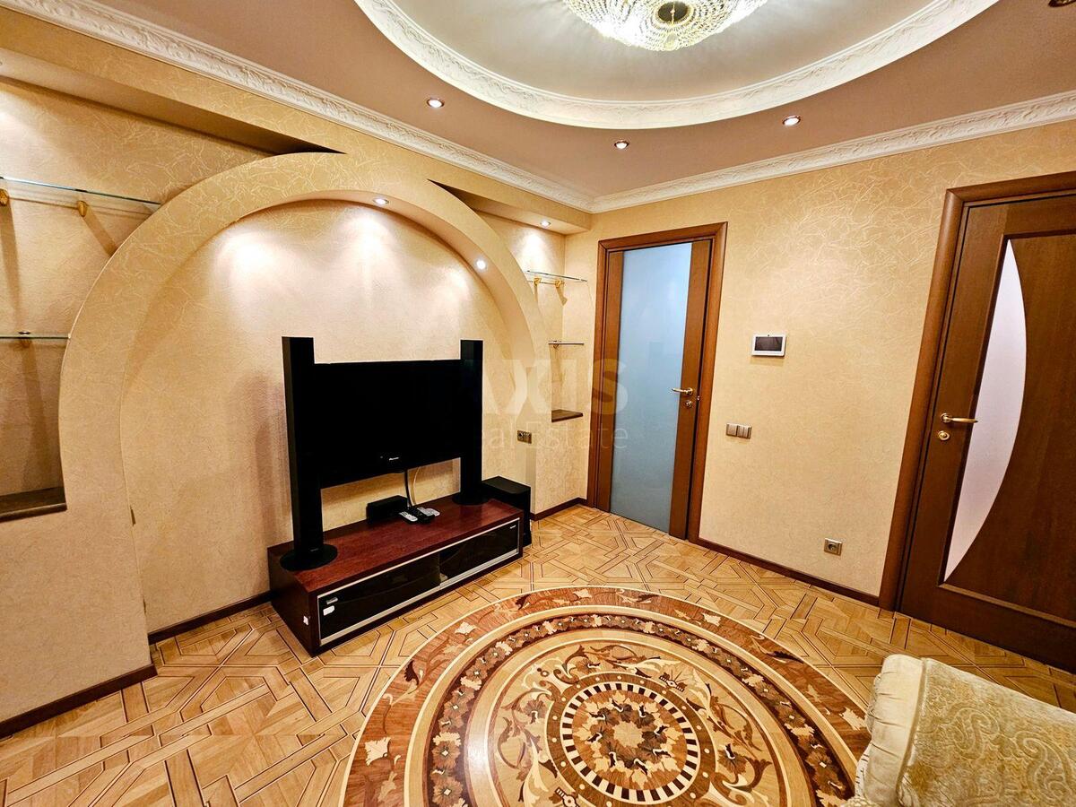 3k apartment vul. Tymoshenka Marshala 15Г2